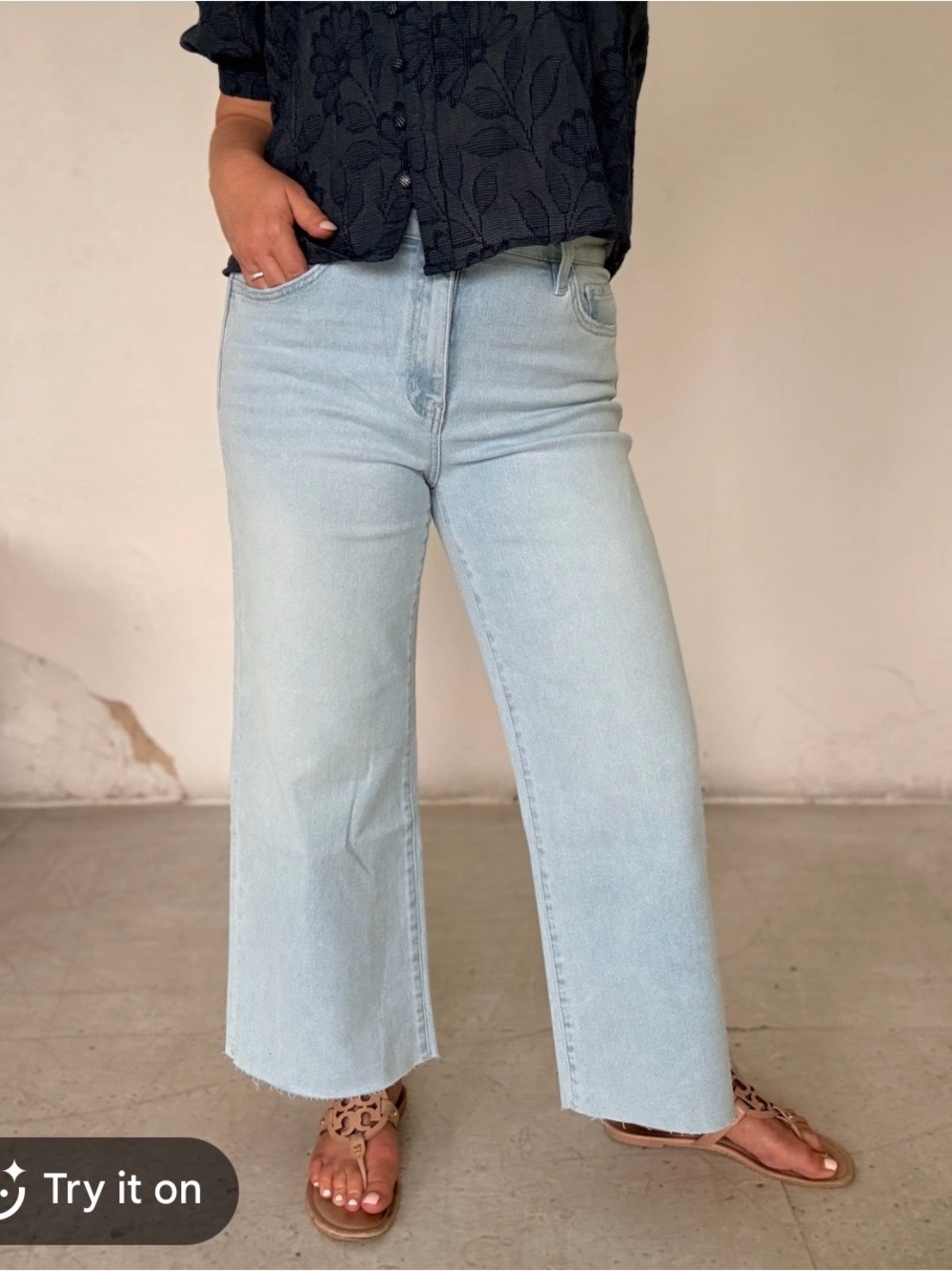 Vervet Cropped Wide Leg Jeans Size 27 Light Wash